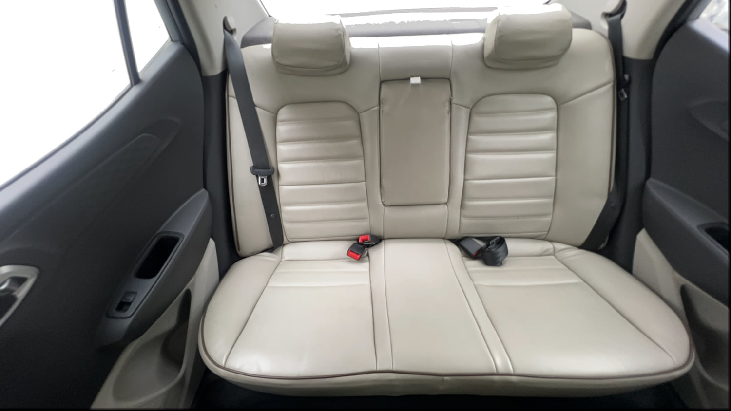 Used 2020 Hyundai Aura SX 1.2 Petrol Petrol Manual interior REAR SEAT CONDITION VIEW