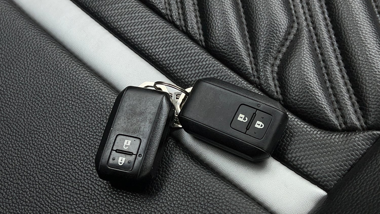 Used 2022 Maruti Suzuki Swift ZXi AMT Petrol Automatic extra CAR KEY VIEW