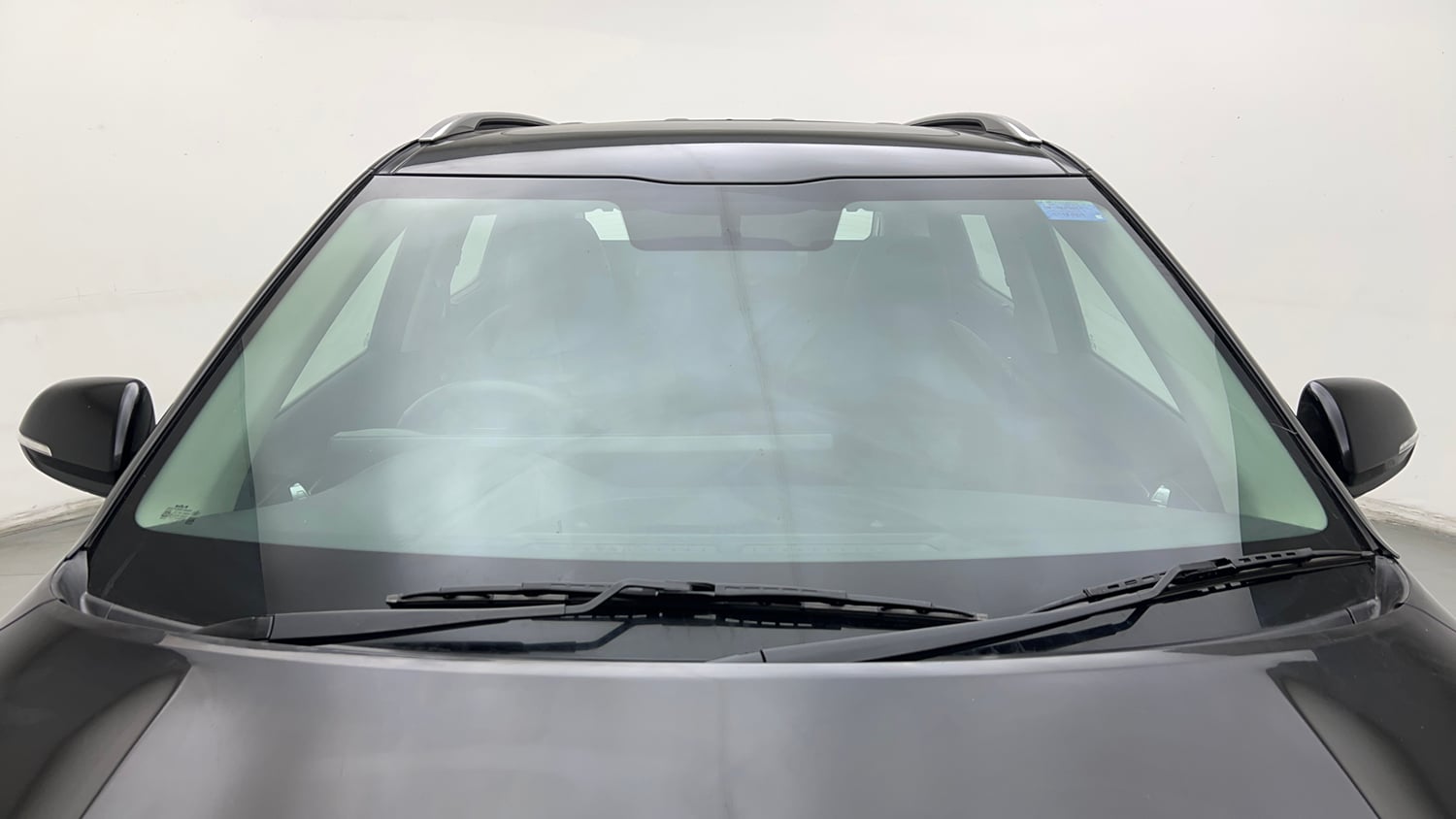 Used 2020 Kia Seltos Anniversary Edition 1.5 Petrol Manual exterior FRONT WINDSHIELD VIEW