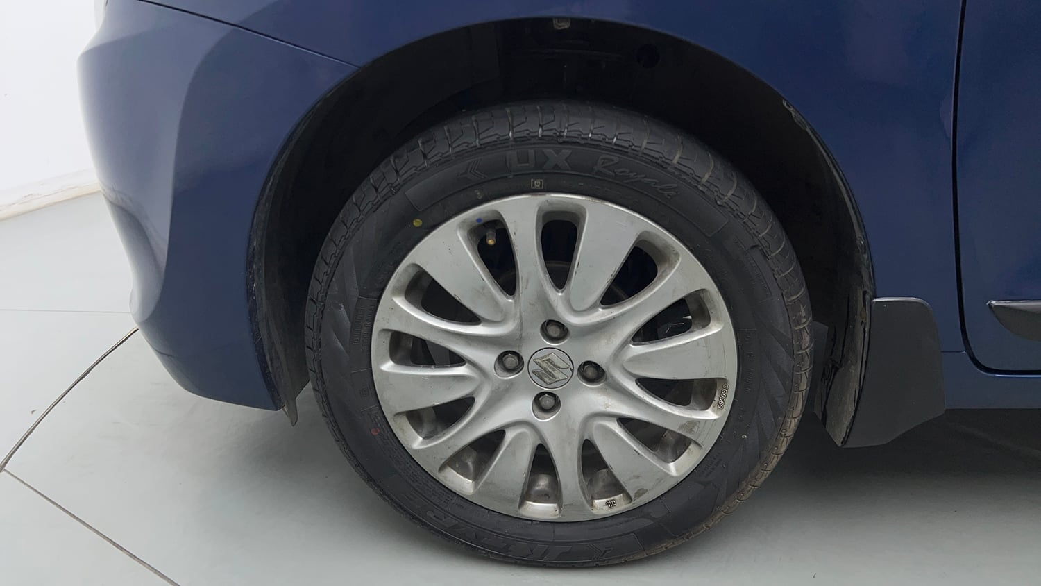 Used 2017 Maruti Suzuki Baleno Alpha 1.2 Petrol Manual tyres LEFT FRONT TYRE RIM VIEW