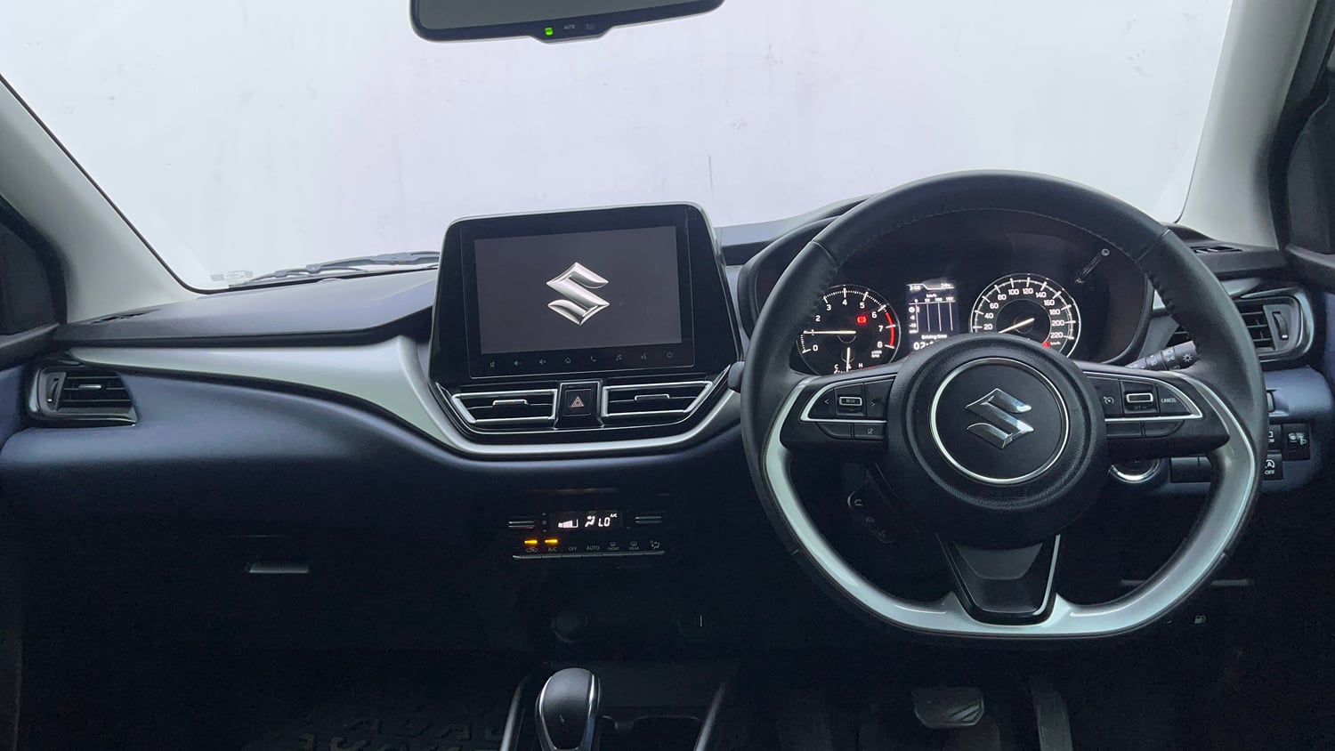 Used 2023 Maruti Suzuki Baleno Alpha AGS Petrol Automatic interior DASHBOARD VIEW