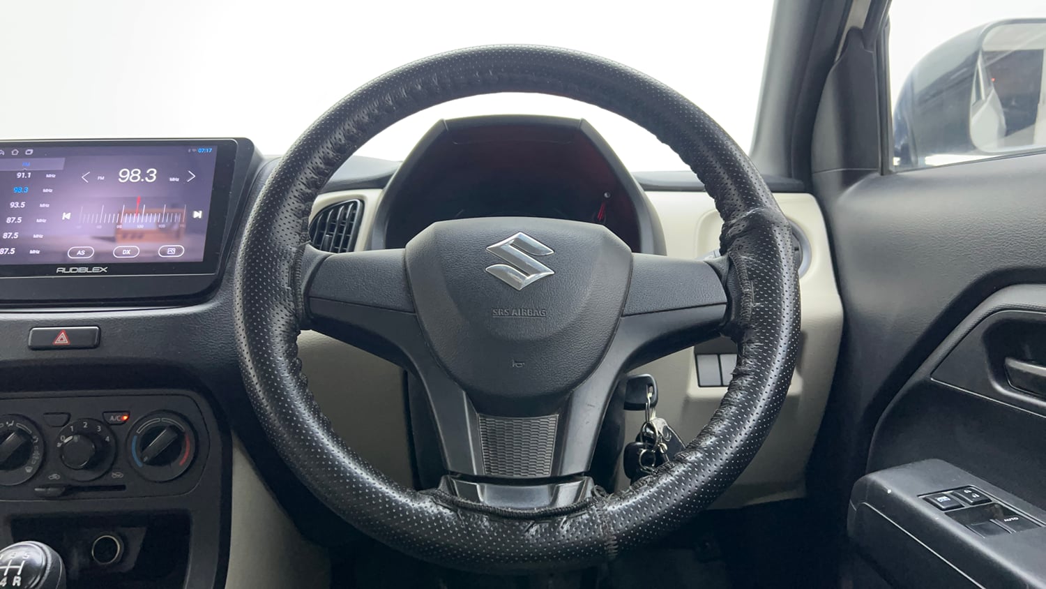 Used 2020 Maruti Suzuki Wagon R 1.0 LXi 1.0 Petrol Manual interior STEERING VIEW