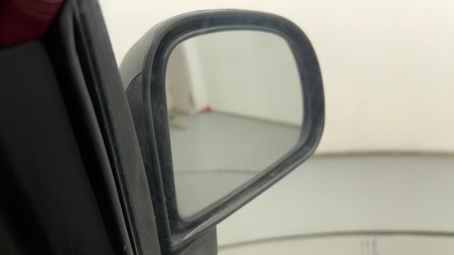 Used 2015 Hyundai Eon Era Petrol Manual top_features Outside rear view mirrors (ORVMs)