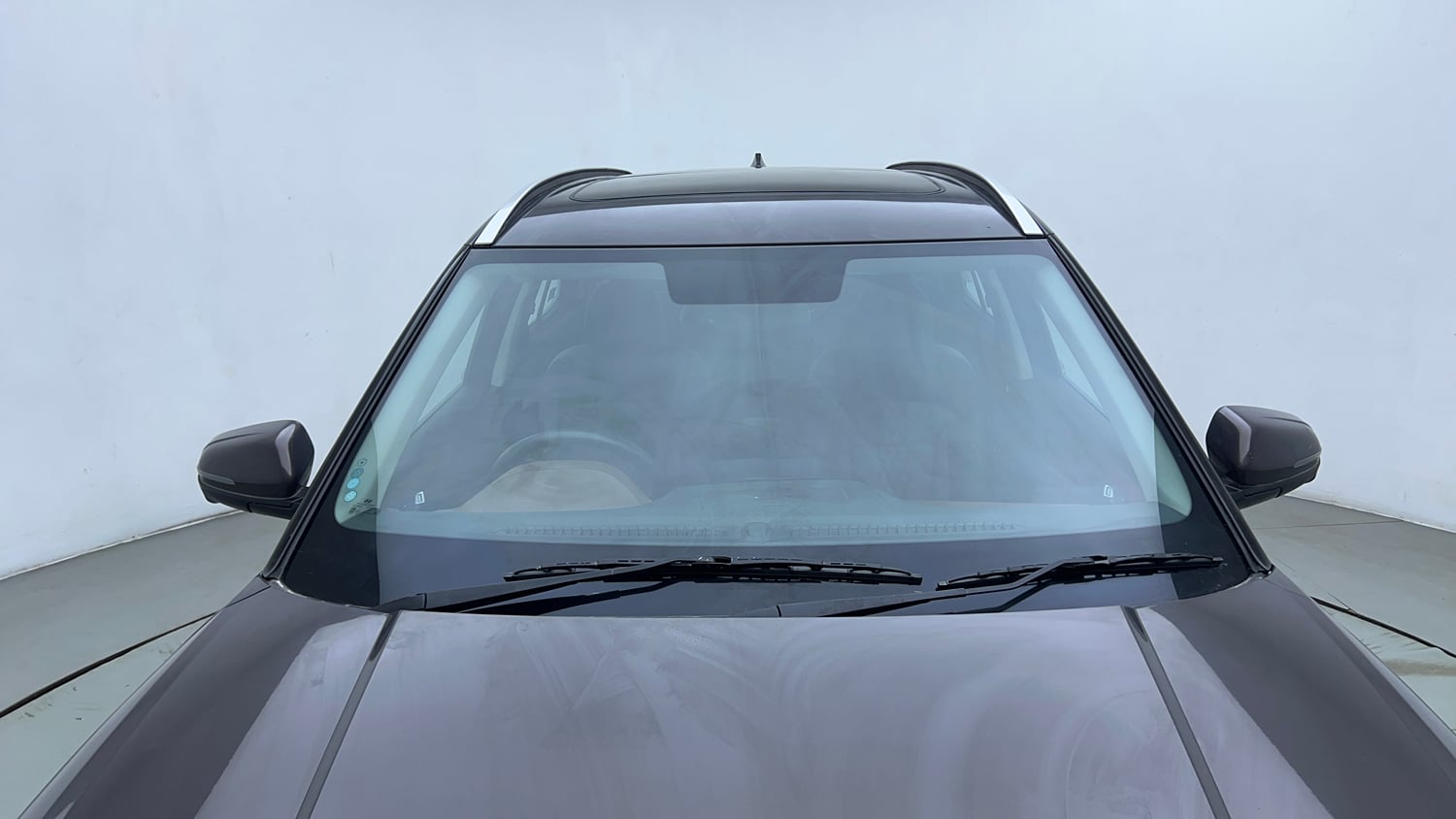 Used 2021 Hyundai Alcazar Platinum (O) 6 STR 2.0 Petrol AT Petrol Automatic exterior FRONT WINDSHIELD VIEW