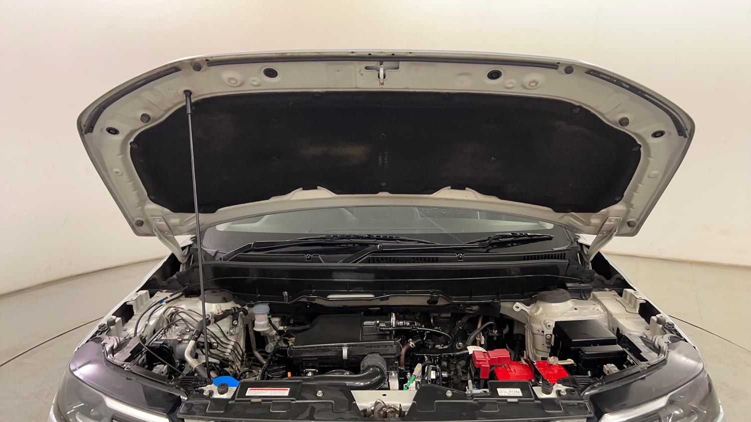 Used 2023 Maruti Suzuki Brezza VXi Petrol Manual engine ENGINE & BONNET OPEN FRONT VIEW