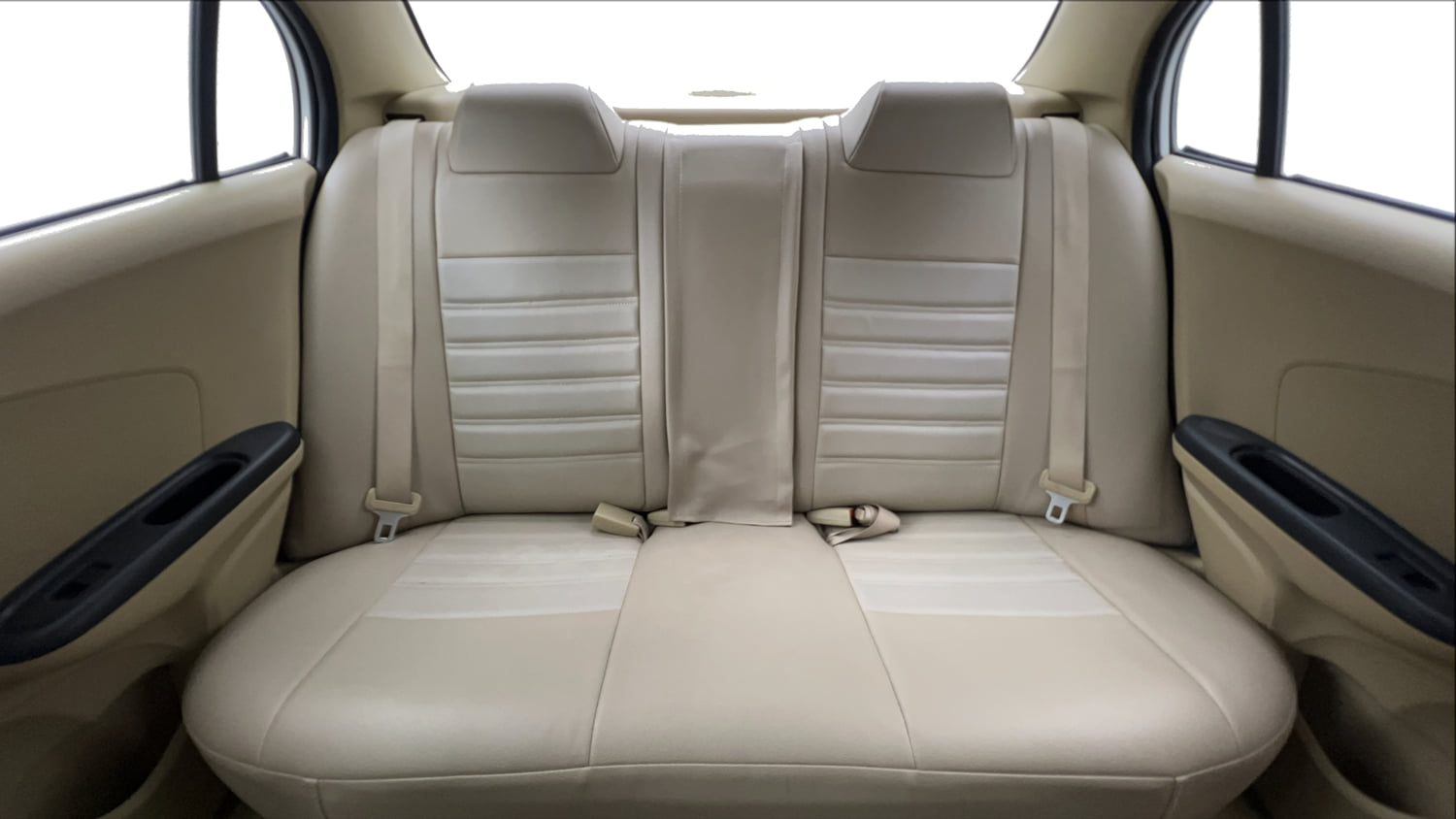 Used 2017 Honda Amaze 1.2 S i-VTEC Petrol Manual interior REAR SEAT CONDITION VIEW