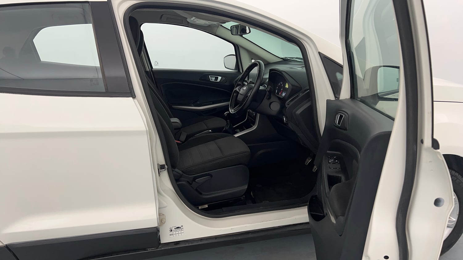 Used 2018 Ford EcoSport Titanium 1.5L TDCi Diesel Manual interior RIGHT SIDE FRONT DOOR CABIN VIEW