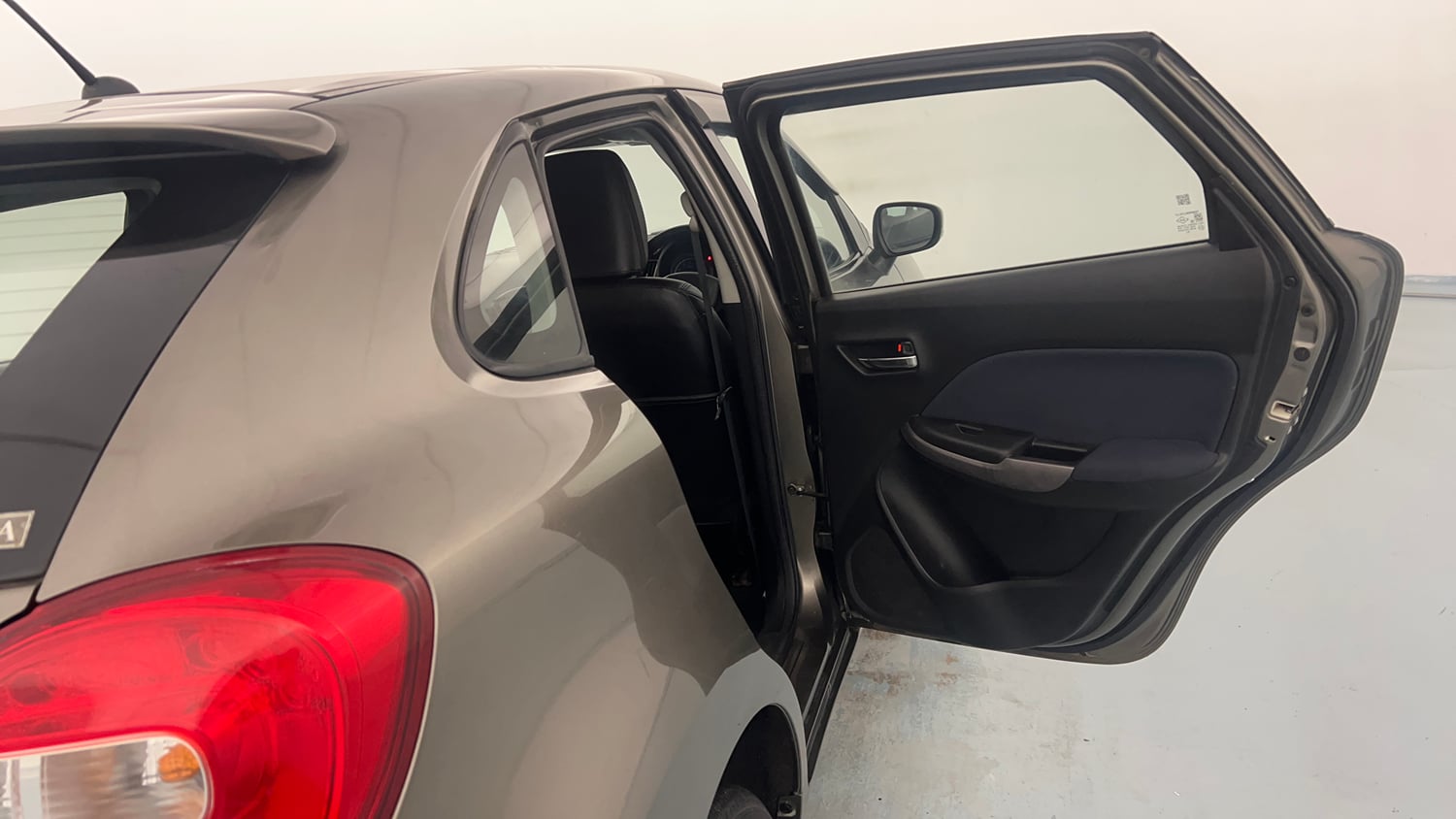 Used 2019 Maruti Suzuki Baleno Delta Petrol Manual interior RIGHT REAR DOOR OPEN VIEW
