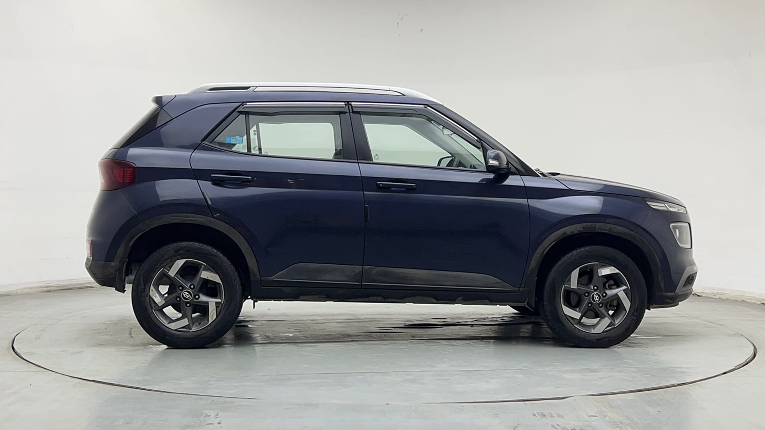 Used 2021 Hyundai Venue SX 1.0 Turbo Petrol Manual exterior RIGHT SIDE VIEW
