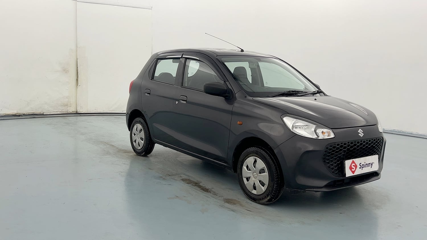 Used 2023 Maruti Suzuki Alto K10 VXi Plus Petrol Manual exterior RIGHT FRONT CORNER VIEW