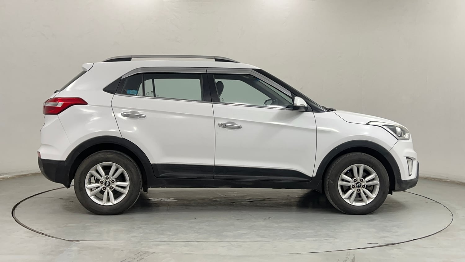 Used 2015 Hyundai Creta 1.6 SX Plus AT Diesel Automatic exterior RIGHT SIDE VIEW