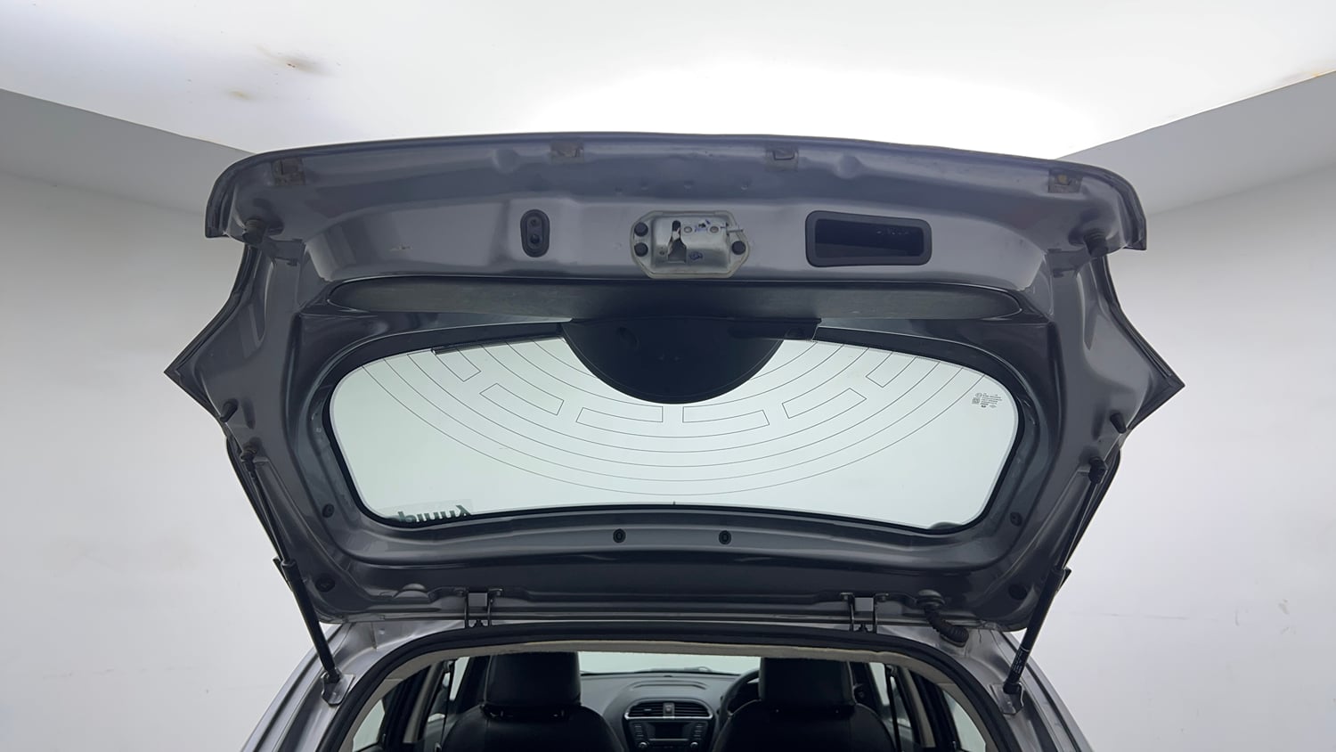 Used 2019 Tata Tiago Revotron XZ w/o Alloy Petrol Manual interior DICKY DOOR OPEN VIEW