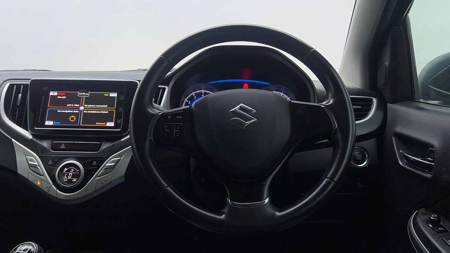 Used 2017 Maruti Suzuki Baleno Alpha 1.2 Petrol Manual interior STEERING VIEW