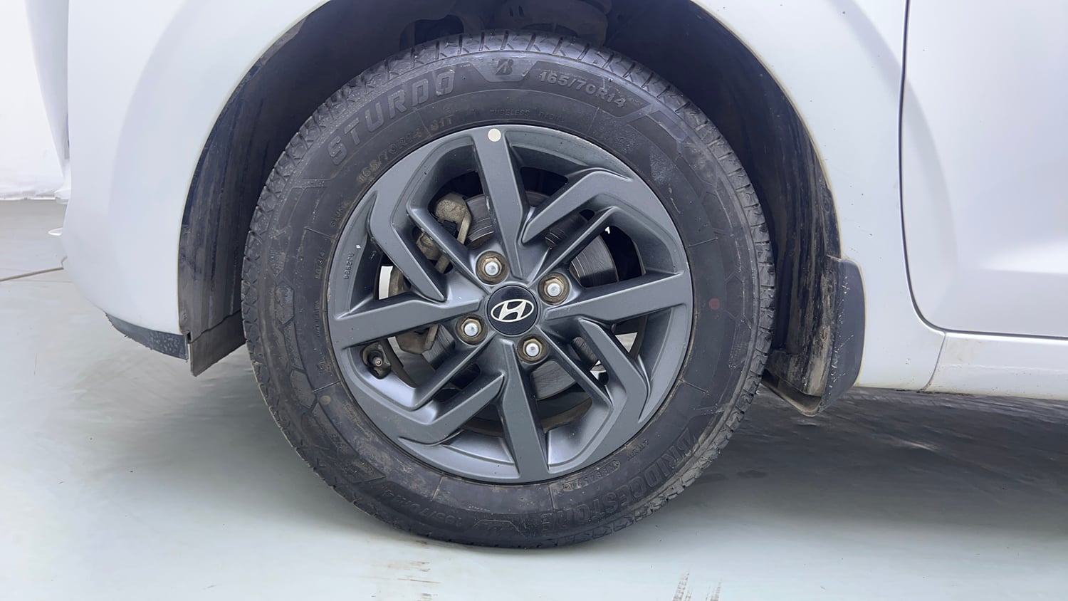 Used 2020 Hyundai Grand i10 Nios Sportz AMT 1.2 Kappa VTVT Petrol Automatic tyres LEFT FRONT TYRE RIM VIEW