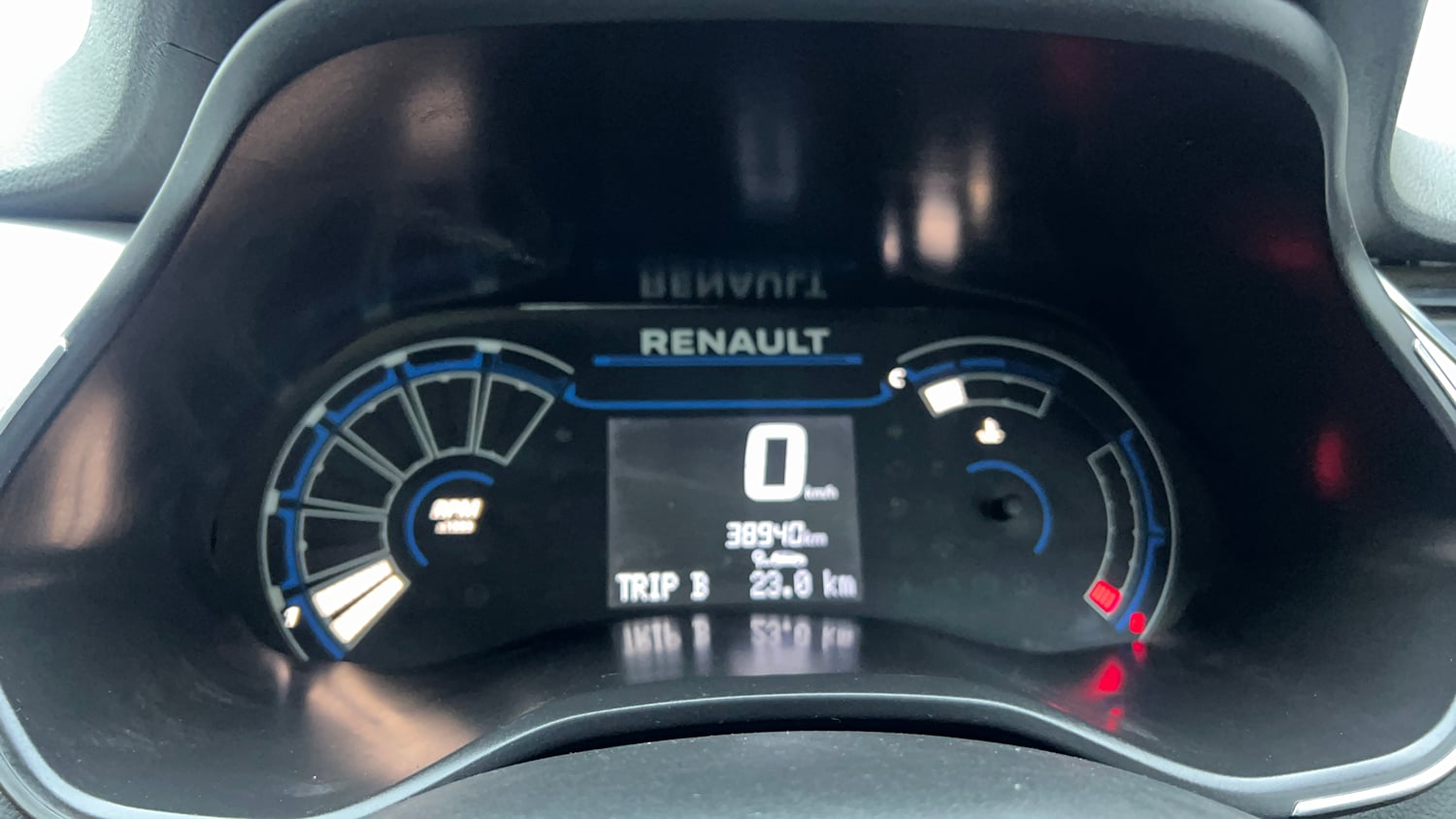 Used 2021 Renault Triber RXZ CNG (outside fitted) Cng Manual interior CLUSTERMETER VIEW