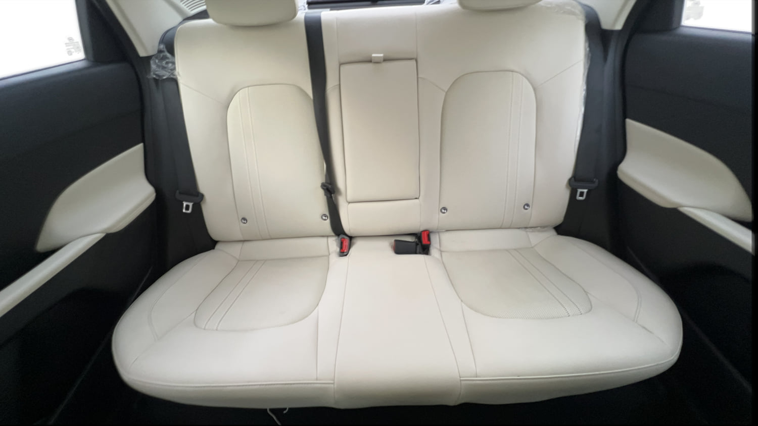 Used 2024 Hyundai Verna SX (O)1.5 Petrol MT Petrol Manual interior REAR SEAT CONDITION VIEW