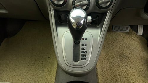 Used 2013 Hyundai i10 Sportz 1.2 AT Kappa2 Petrol Automatic interior GEAR  KNOB VIEW