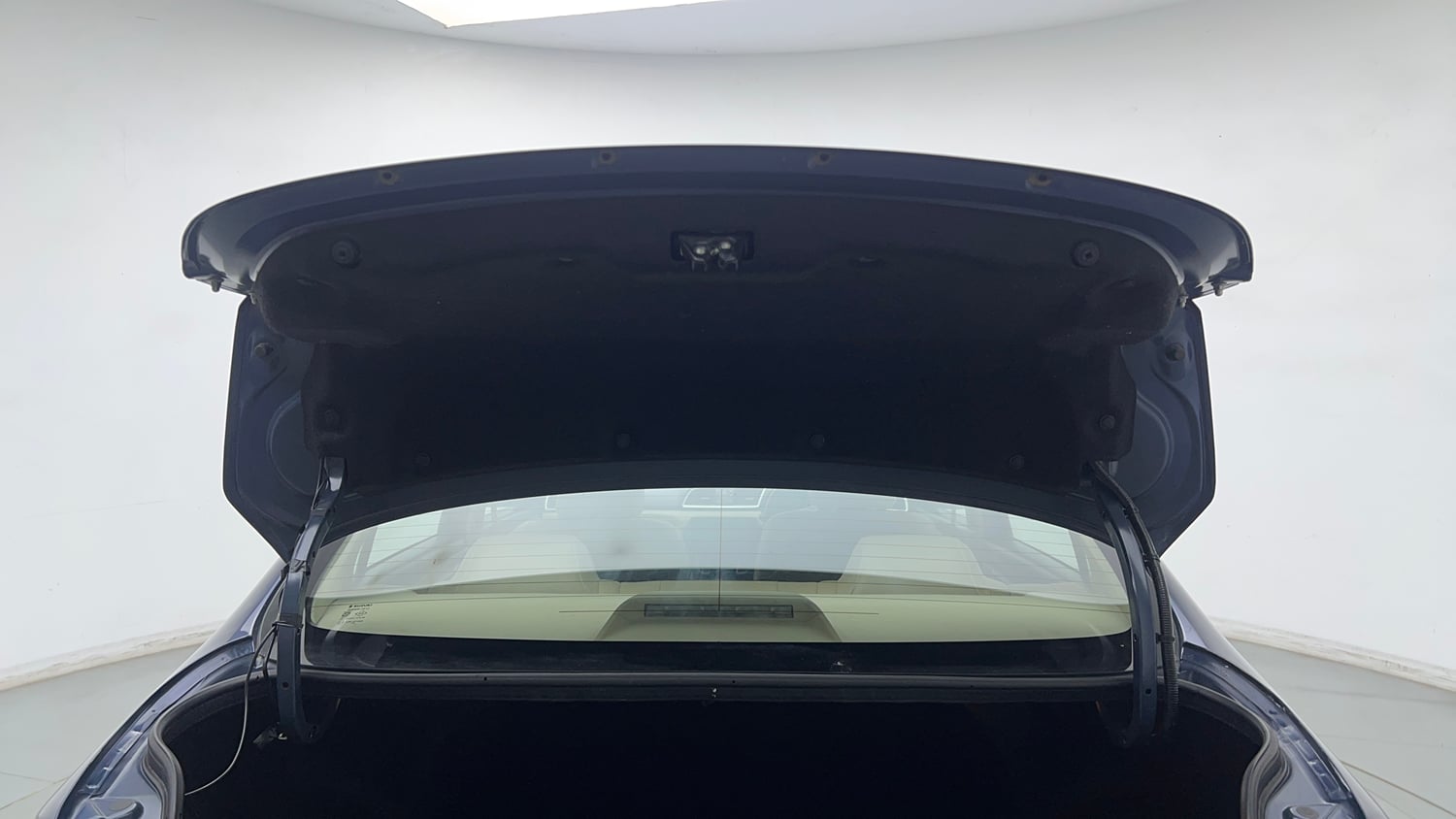 Used 2020 Maruti Suzuki Ciaz Delta Hybrid 1.5 Petrol Manual interior DICKY DOOR OPEN VIEW