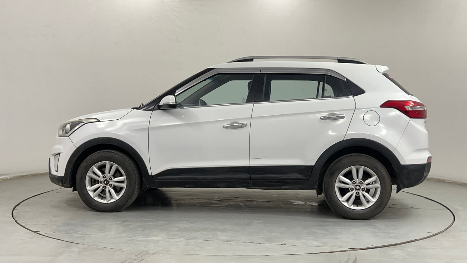 Used 2015 Hyundai Creta 1.6 SX Plus AT Diesel Automatic exterior LEFT SIDE VIEW