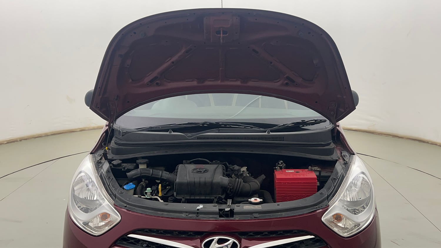 Used 2015 Hyundai i10 Magna 1.1 iRDE2 Petrol Manual engine ENGINE & BONNET OPEN FRONT VIEW
