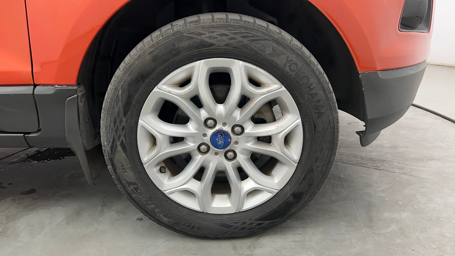 Used 2016 Ford EcoSport Titanium 1.5L Ti-VCT AT Petrol Automatic tyres RIGHT FRONT TYRE RIM VIEW