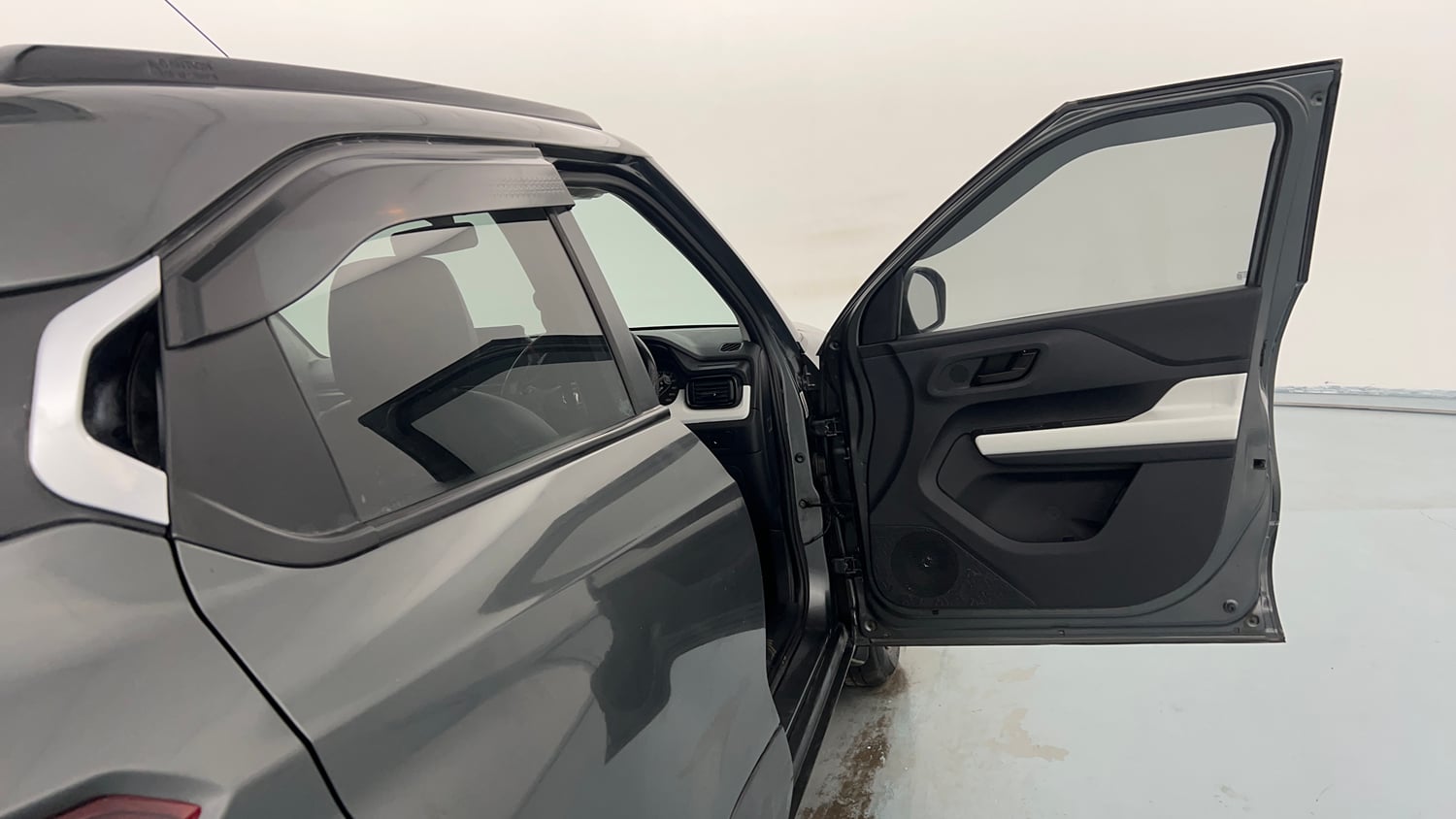 Used 2022 Tata Punch Pure MT Petrol Manual interior RIGHT FRONT DOOR OPEN VIEW