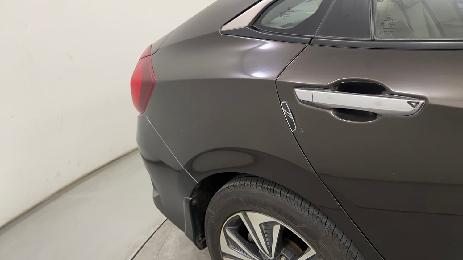 Used 2019 Honda Civic ZX CVT Petrol Petrol Automatic dents MINOR DENT
