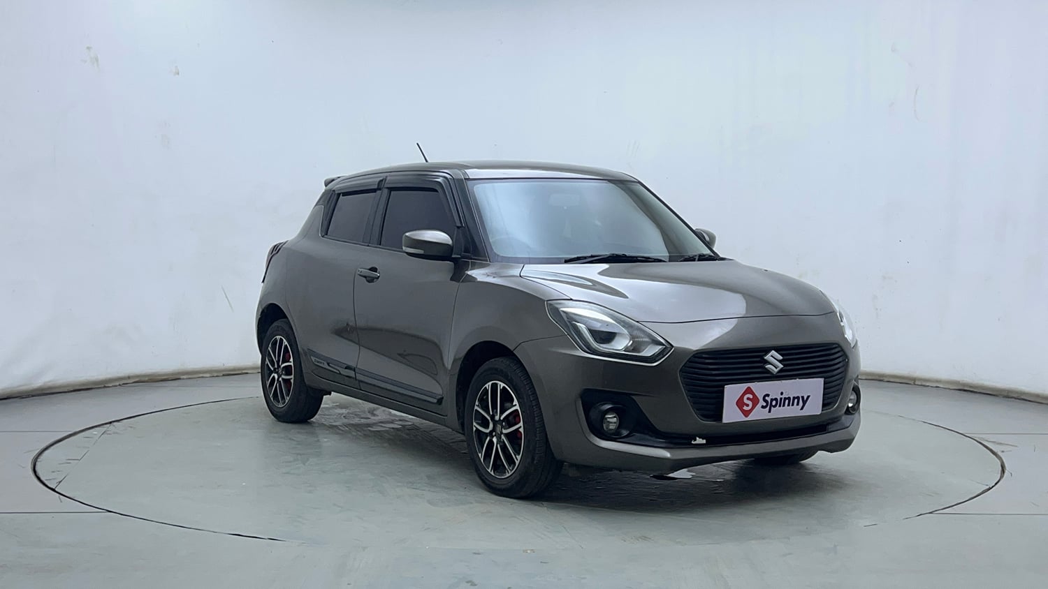 Used 2020 Maruti Suzuki Swift ZXi Plus AMT Petrol Automatic exterior RIGHT FRONT CORNER VIEW
