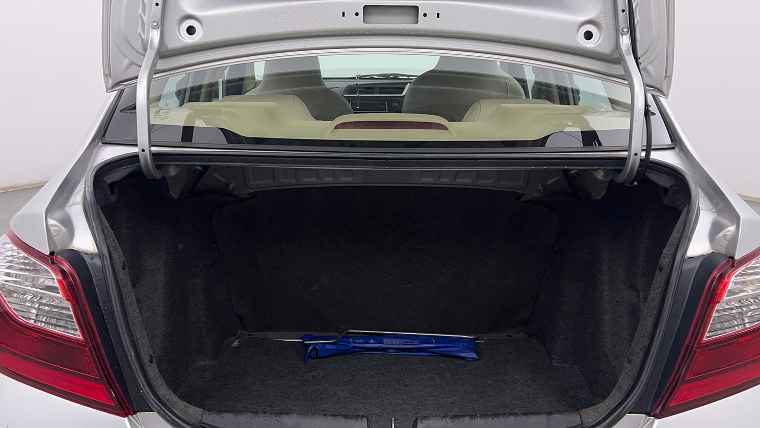 Used 2017 Honda Amaze 1.2 S i-VTEC Petrol Manual interior DICKY INSIDE VIEW