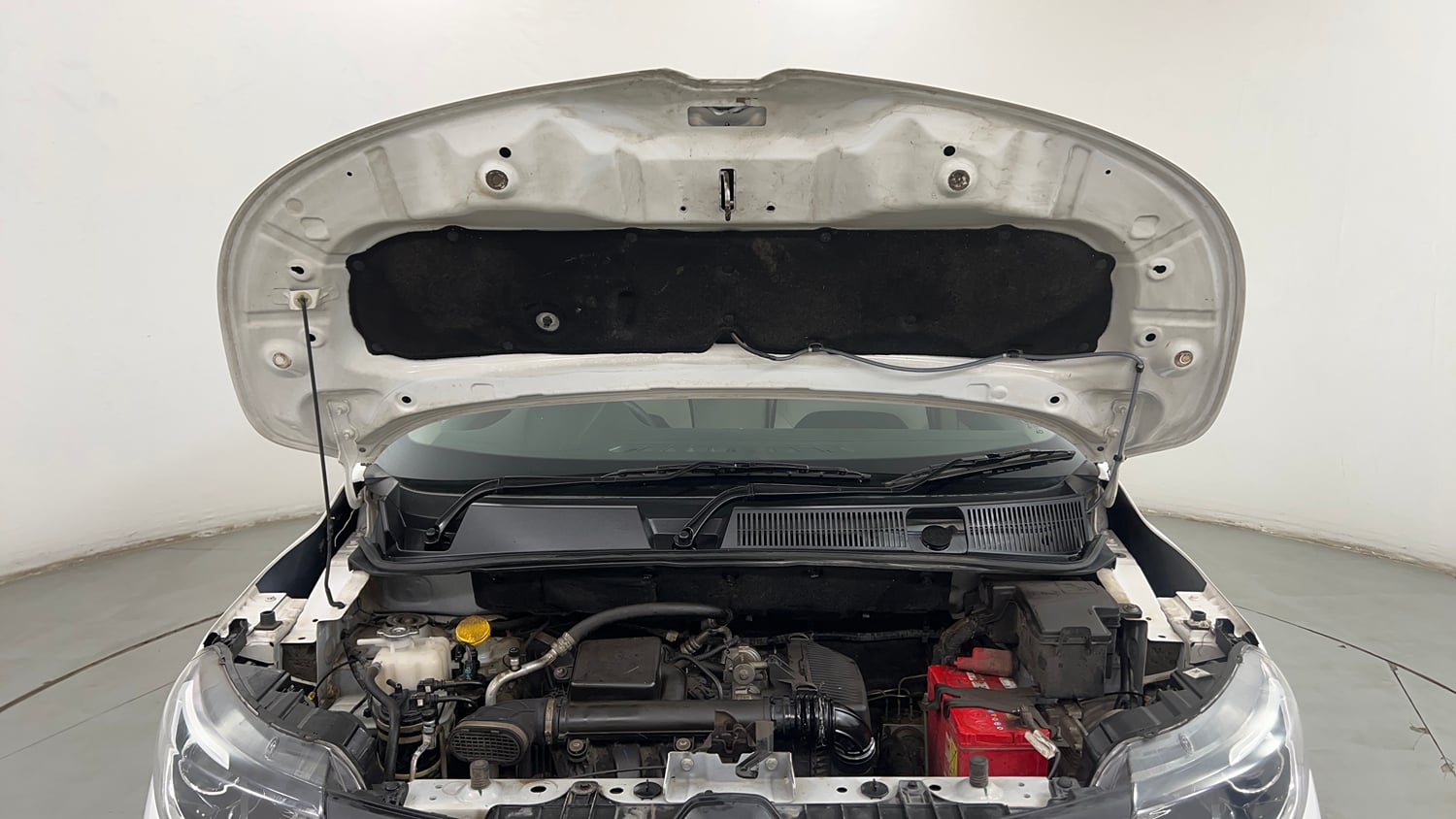 Used 2022 Renault Triber RXT EASY-R AMT Petrol Automatic engine ENGINE & BONNET OPEN FRONT VIEW