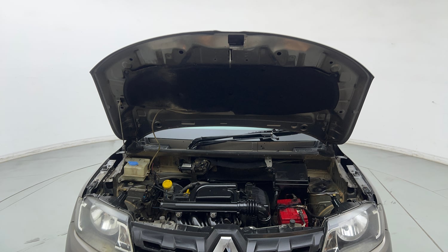 Used 2017 Renault Kwid 1.0 RXT Petrol Manual engine ENGINE & BONNET OPEN FRONT VIEW