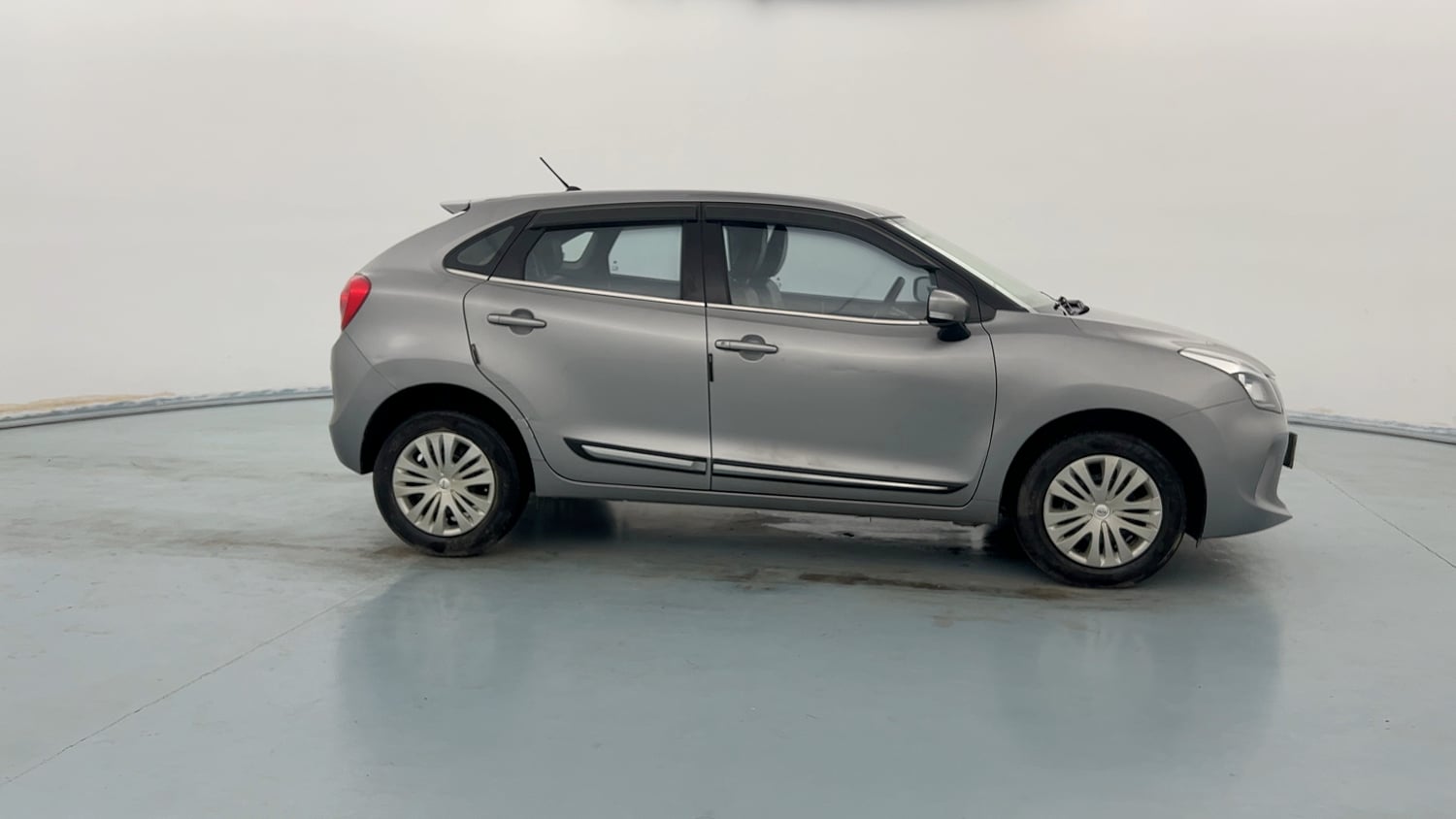 Used 2022 Maruti Suzuki Baleno Delta Petrol Manual exterior RIGHT SIDE VIEW