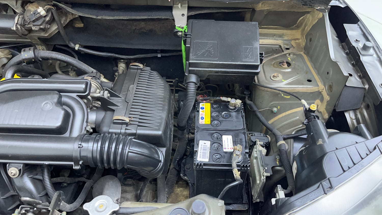 Used 2019 Renault Kwid CLIMBER 1.0 Petrol Manual engine ENGINE LEFT SIDE VIEW