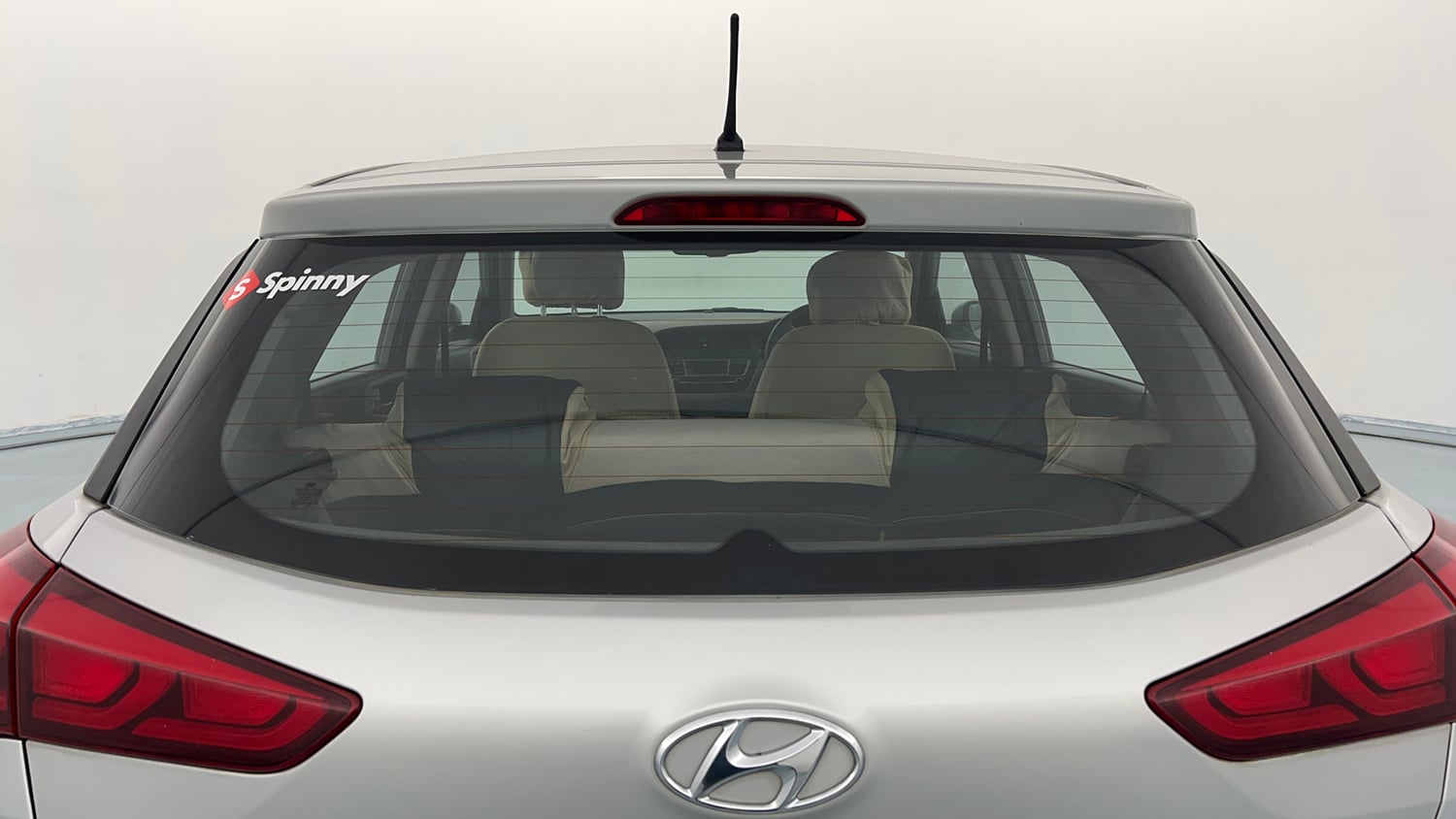 Used 2015 Hyundai Elite i20 Sportz 1.2 Petrol Manual exterior BACK WINDSHIELD VIEW