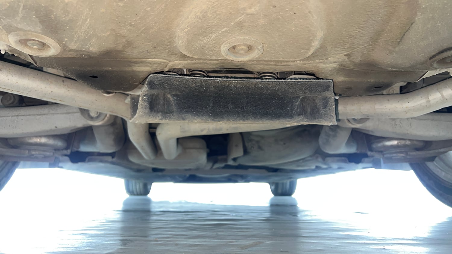 Used 2017 Audi A6 35 TFSI Petrol Automatic extra REAR UNDERBODY VIEW (TAKEN FROM REAR)