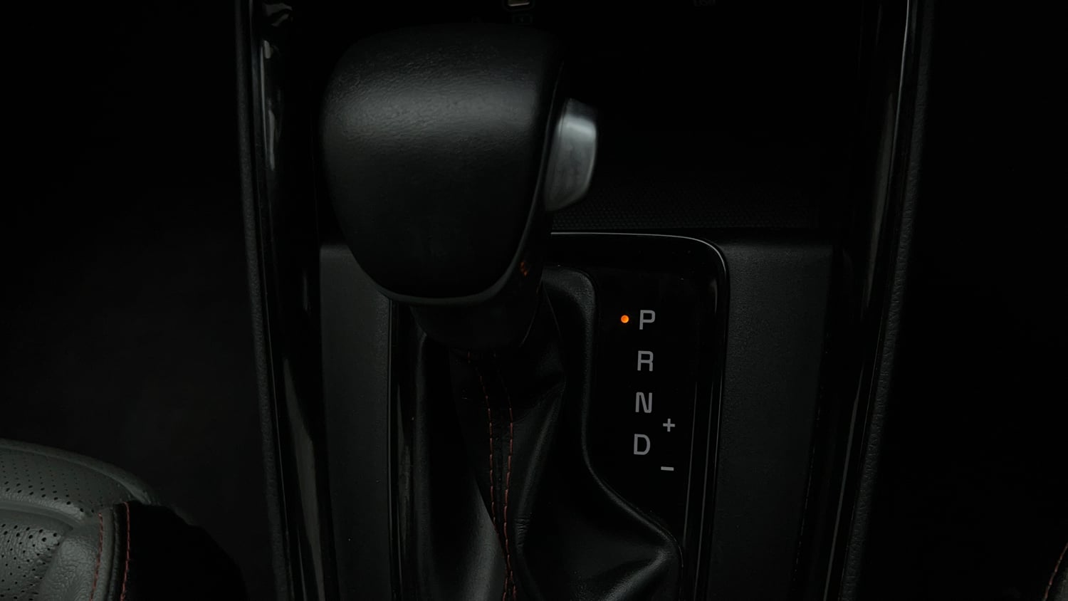 Used 2024 Kia Sonet X Line 1.0 Turbo Petrol DCT Petrol Automatic interior GEAR  KNOB VIEW