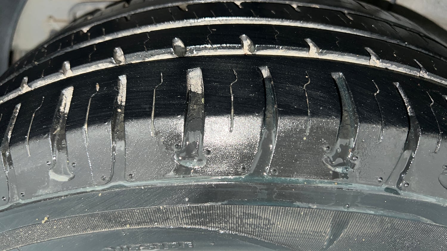 Used 2015 Hyundai Elite i20 Sportz 1.2 Petrol Manual tyres RIGHT REAR TYRE TREAD VIEW