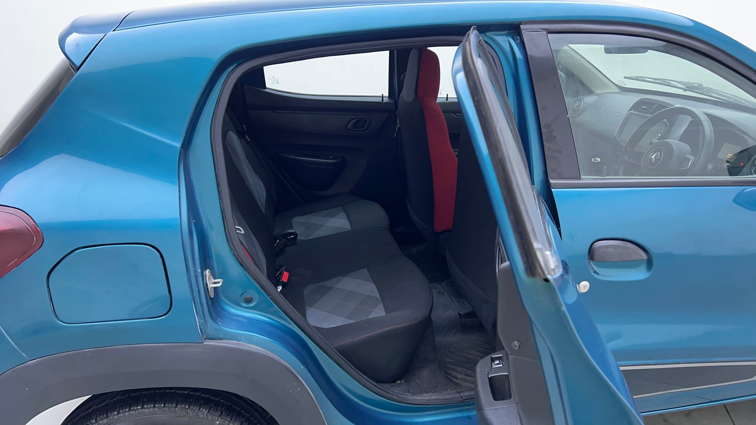 Used 2021 Renault Kwid RXT 1.0 Opt Petrol Manual interior RIGHT SIDE REAR DOOR CABIN VIEW