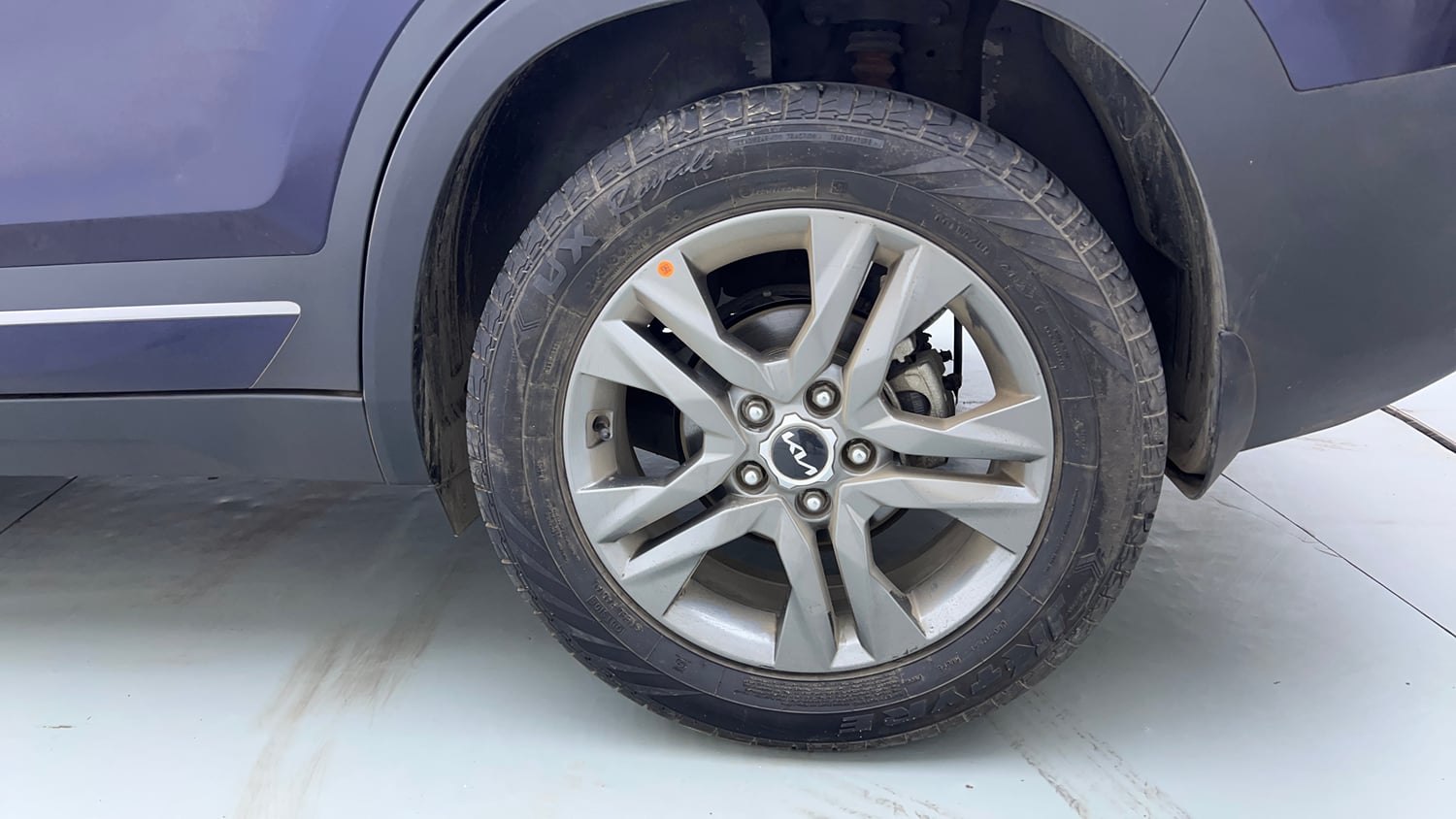 Used 2022 kia Seltos HTX 1.5 IVT Petrol Automatic tyres LEFT REAR TYRE RIM VIEW