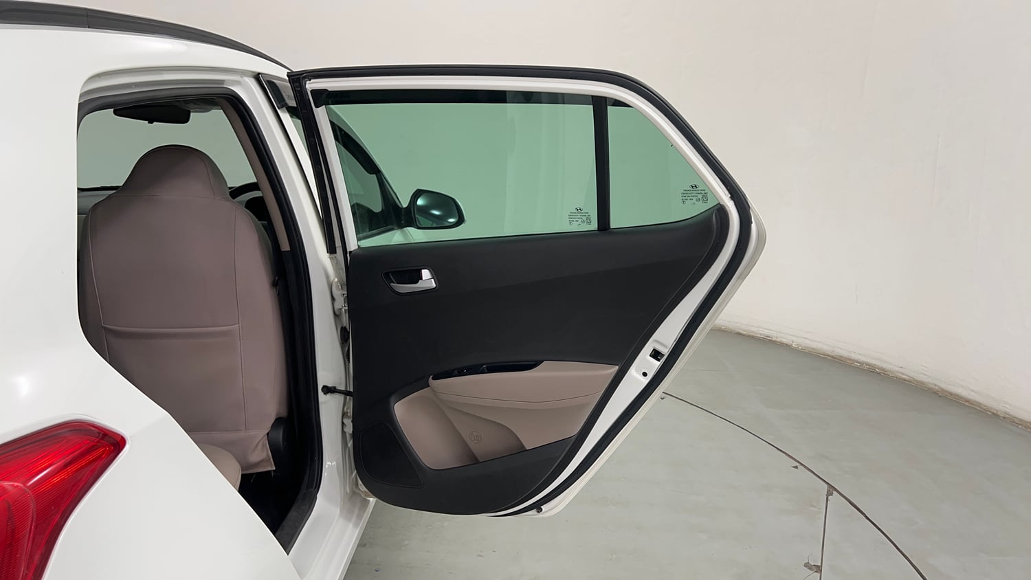 Used 2017 Hyundai Grand i10 Sportz (O) 1.2 Kappa VTVT Petrol Manual interior RIGHT REAR DOOR OPEN VIEW