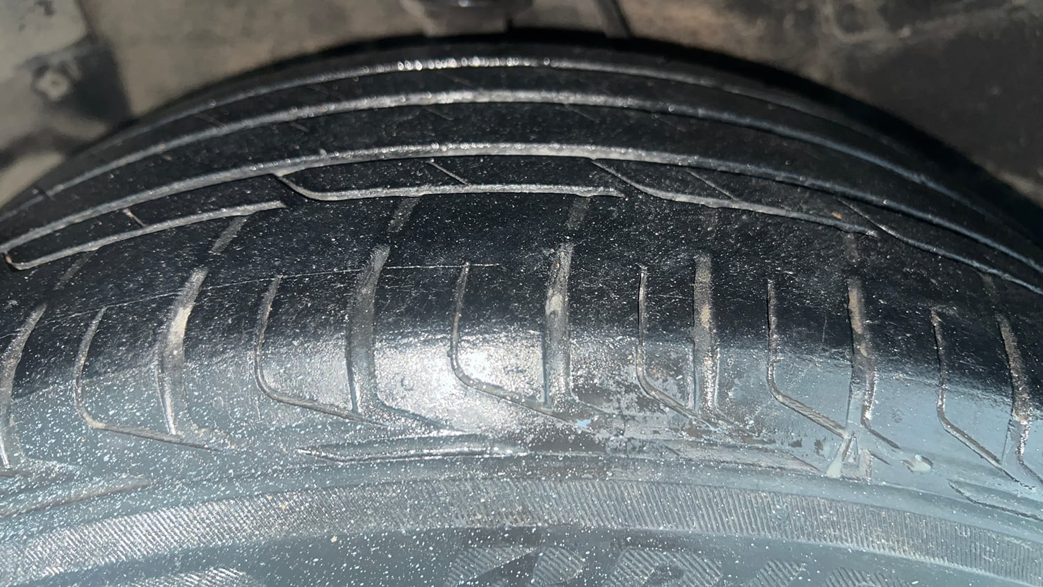 Used 2018 Tata Nexon XZA Plus Petrol Petrol Automatic tyres RIGHT REAR TYRE TREAD VIEW