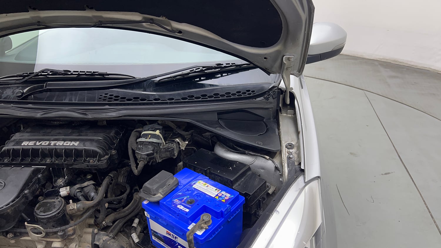 Used 2018 Tata Tiago Revotron XZ Petrol Manual engine ENGINE LEFT SIDE HINGE & APRON VIEW