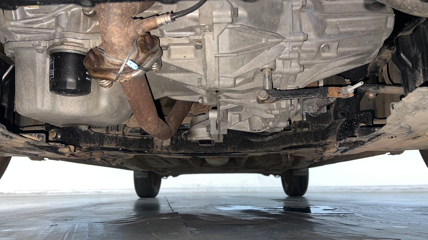 Used 2017 Maruti Suzuki Baleno Delta 1.2 Petrol Manual extra FRONT LEFT UNDERBODY VIEW