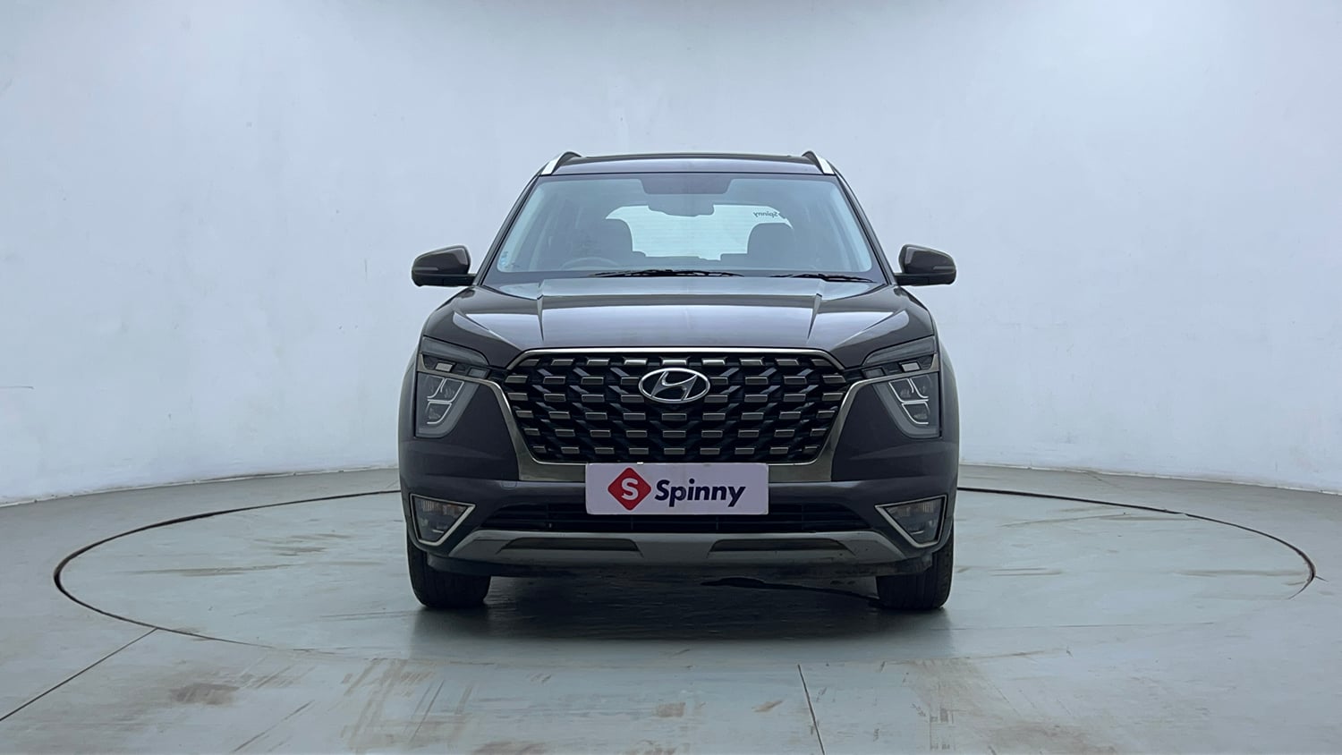 Used 2021 Hyundai Alcazar Platinum (O) 6 STR 2.0 Petrol AT Petrol Automatic exterior FRONT VIEW