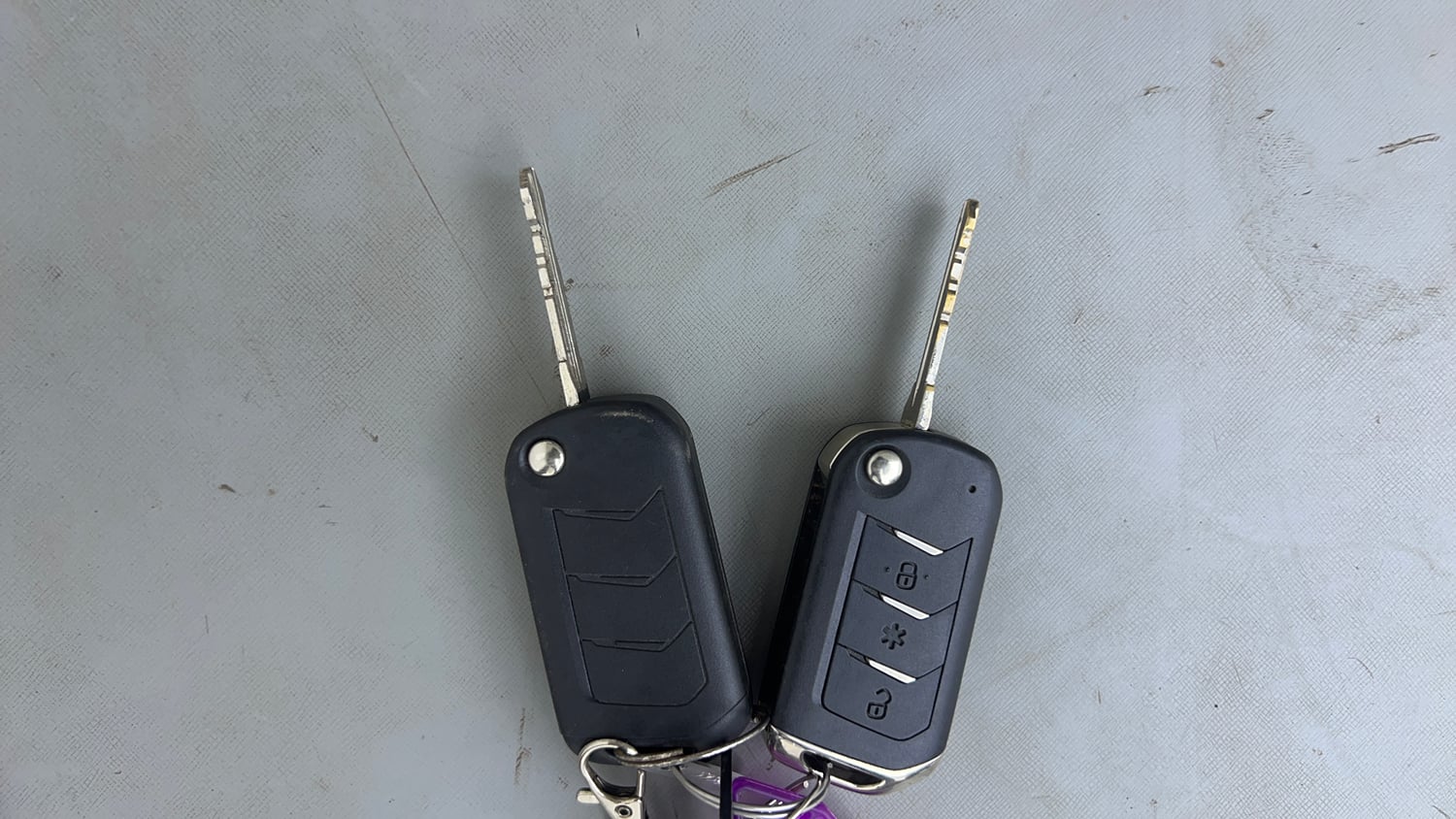 Used 2021 mahindra Thar LX Hard Top Petrol AT 4WD Petrol Automatic extra CAR KEY VIEW