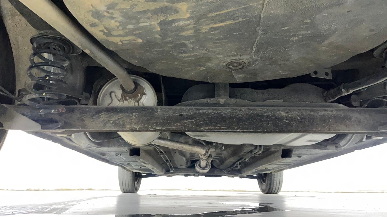Used 2019 Renault Kwid CLIMBER 1.0 Petrol Manual extra REAR UNDERBODY VIEW (TAKEN FROM REAR)