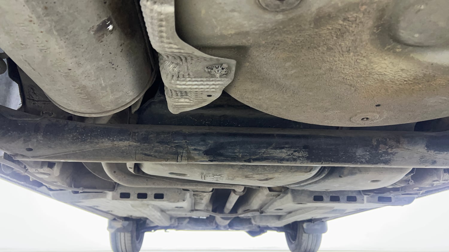 Used 2013 Volkswagen Polo Comfortline 1.2L (P) Petrol Manual extra REAR UNDERBODY VIEW (TAKEN FROM REAR)