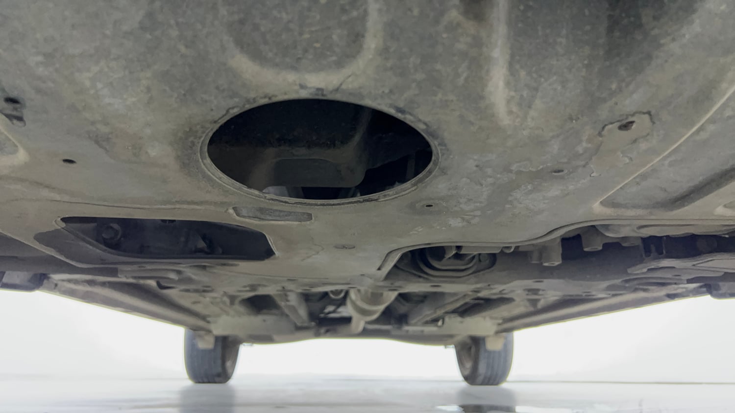 Used 2022 kia Seltos HTX 1.5 IVT Petrol Automatic extra FRONT LEFT UNDERBODY VIEW