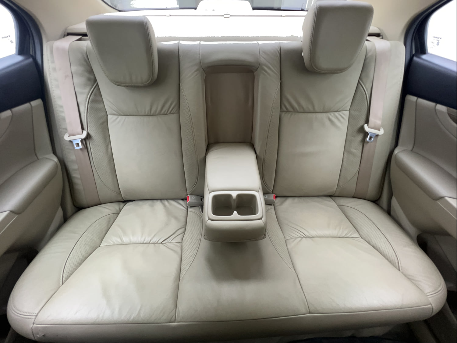Used 2019 Maruti Suzuki Ciaz Alpha Hybrid 1.5 AT Petrol Automatic interior REAR SEAT CONDITION VIEW
