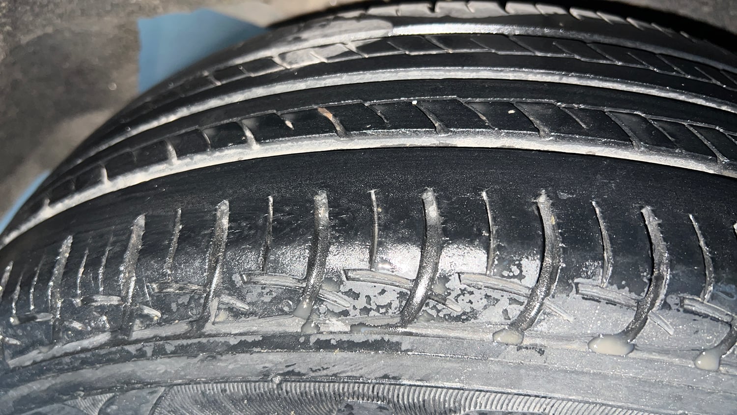 Used 2017 Maruti Suzuki Baleno Delta 1.2 Petrol Manual tyres RIGHT REAR TYRE TREAD VIEW